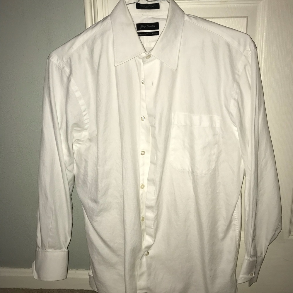 Traditional Fit Button-down Pocket Shirt